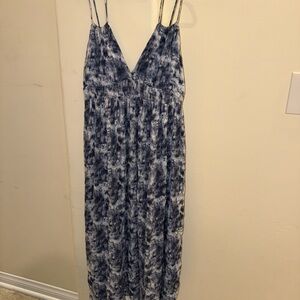 Chic Tie-Dye Maxi Dress with Spaghetti Straps
